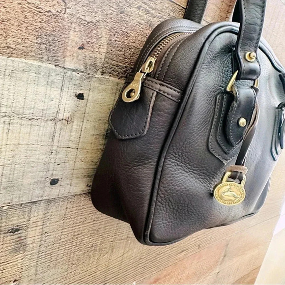 Rare Vintage Dooney & Bourke Leather Shoulder Bag - Picture 4 of 11